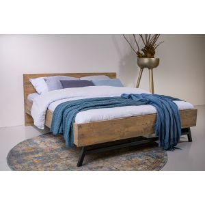 Patois trommel Min Massief houten bed Hoyt van Steel & Stockings